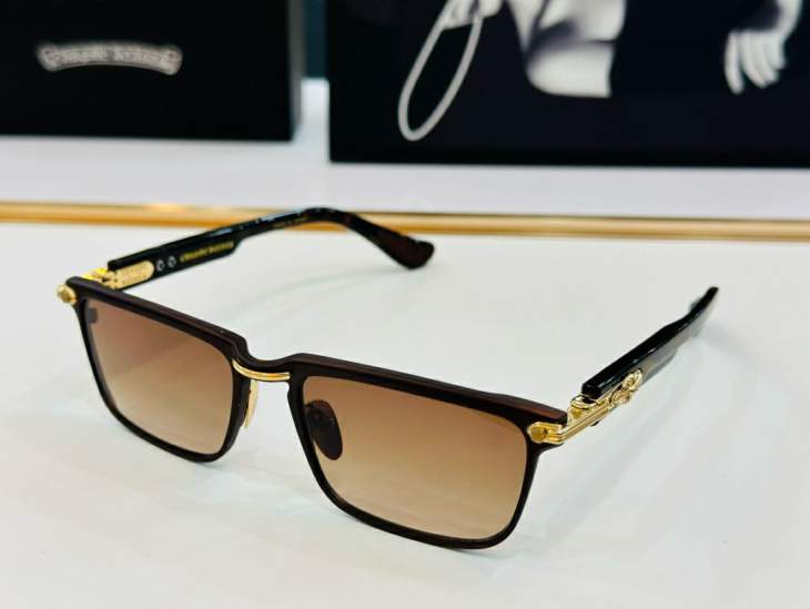 Picture of Chrome Hearts Sunglasses _SKUfw58062792fw